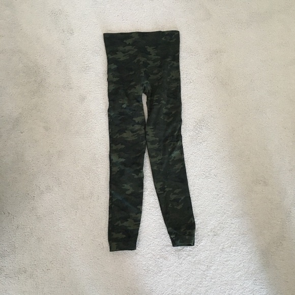 Spanx Camo 7/8 Leggings - Picture 2 of 4